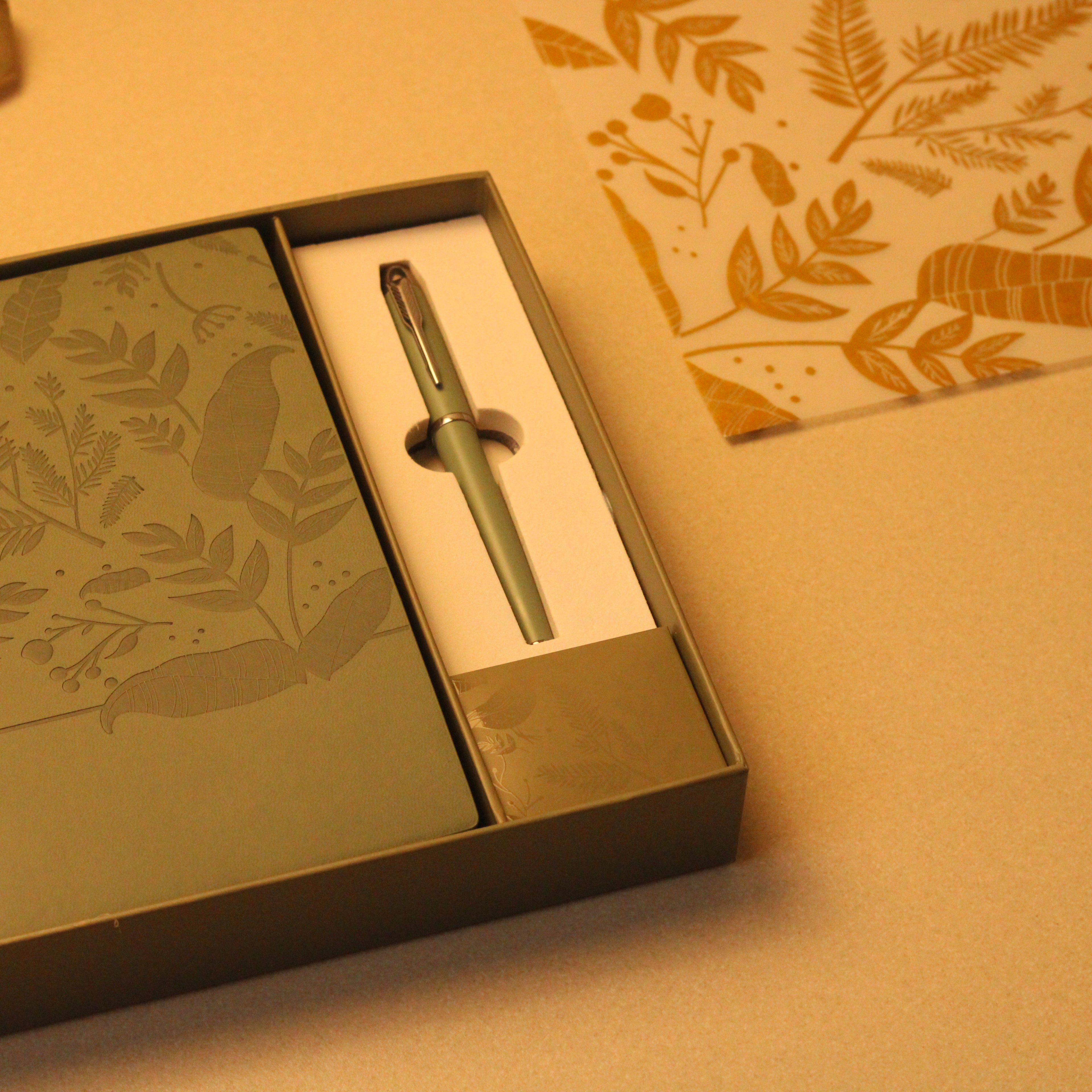 Olive Pro Gift Set (A5 Diary + Pen)