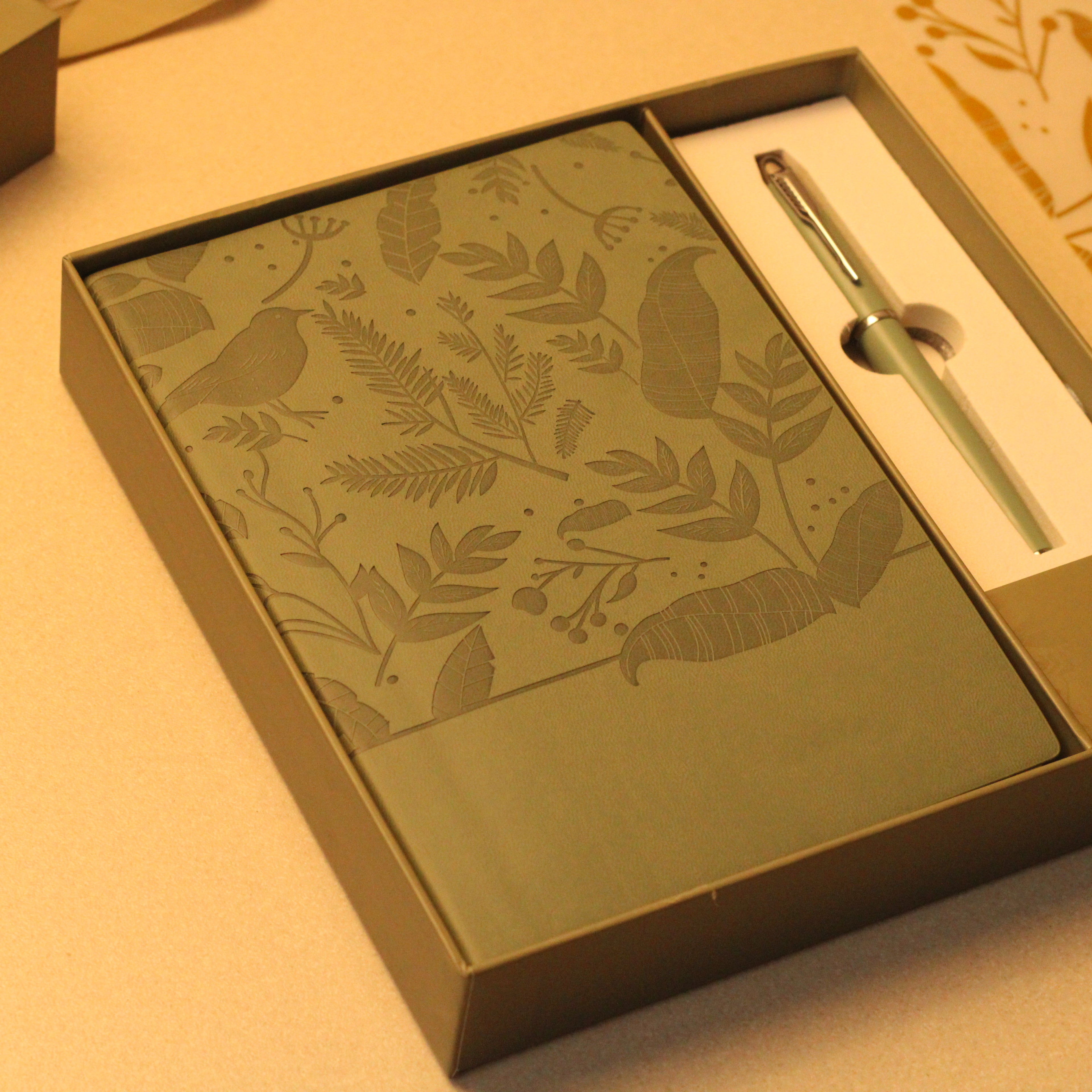 Olive Pro Gift Set (A5 Diary + Pen)