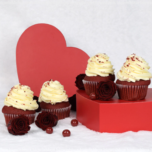 Red Velvet Cupcakes (4pc)