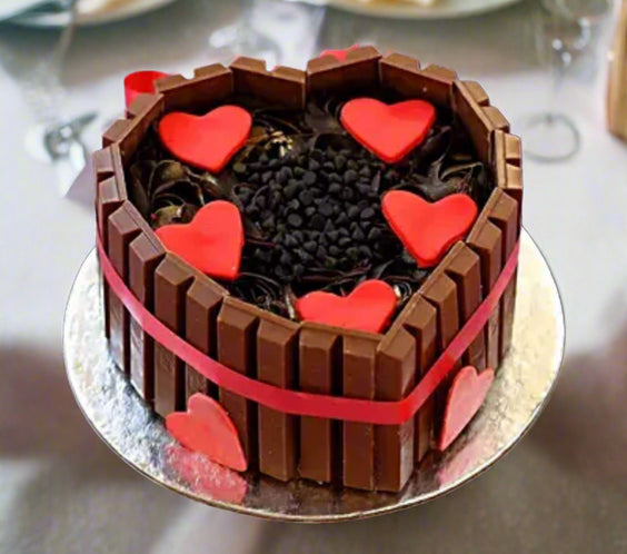 Kitkat Cake Heart Shape 1 kg